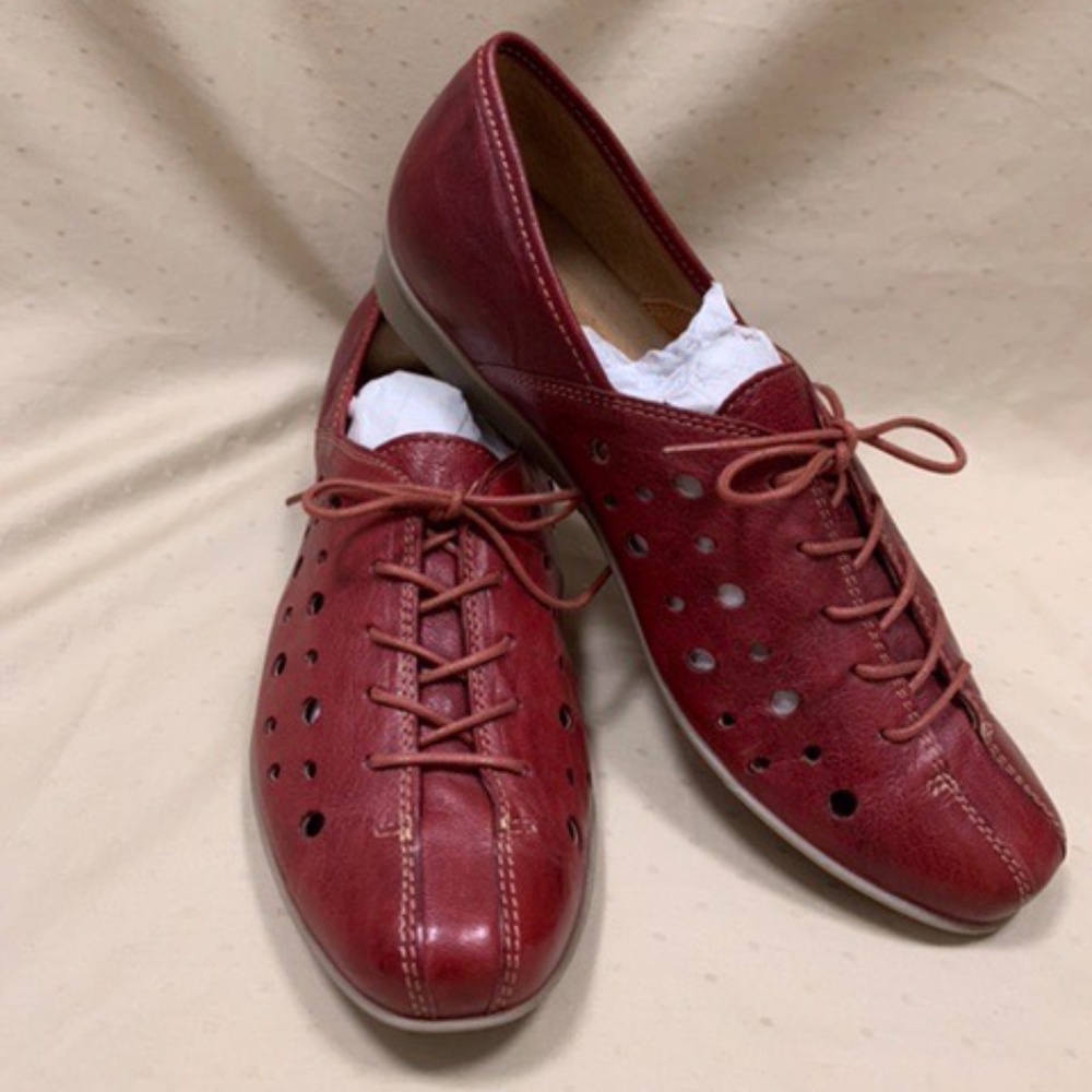 Taos Leather lace ups